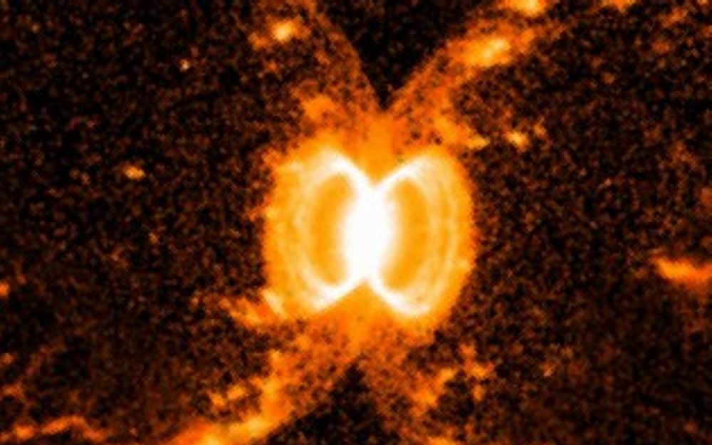 SOURTHERN_CRAB_NEBULA_AFTER_FIRST_TOUCH1A.jpg (82108 bytes)