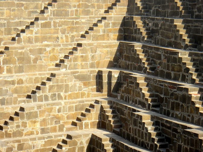 CHAND_BAORI_GENERATOR7.jpg (172368 bytes)