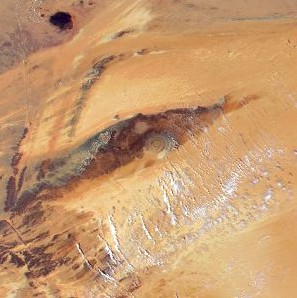 MURITANIA_RICHAT_CRATER1.jpg (30550 bytes)