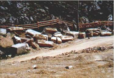 17.jpg (19948 bytes)