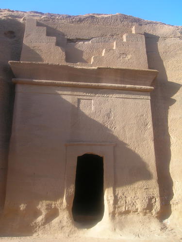 MADAIN_SALEH_GENERATOR15.jpg (41208 bytes)