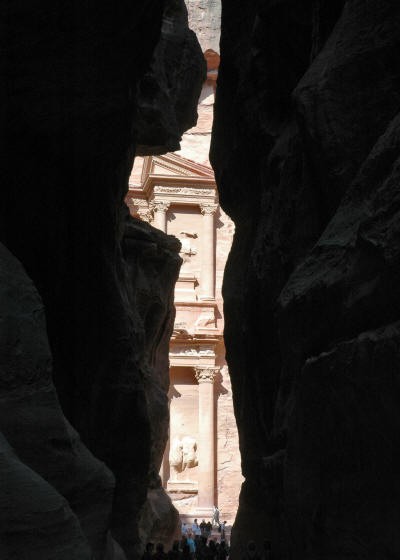 PETRA CAVITY ROOM  AND HORIZONTAL tunnel to the resonant chamber.