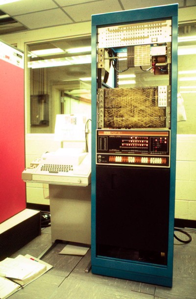 PDP11_RACK.jpg (71225 bytes)