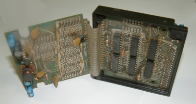 Sinclair_ZX81_16K_RAM_OPEN.jpg (22618 bytes)