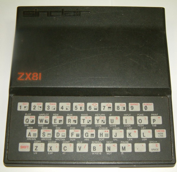 Sinclair_ZX81_front_side.jpg (77603 bytes)