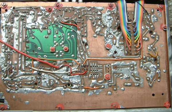 atom3_PCB_LAYOUT_SIDE.jpg (107566 bytes)