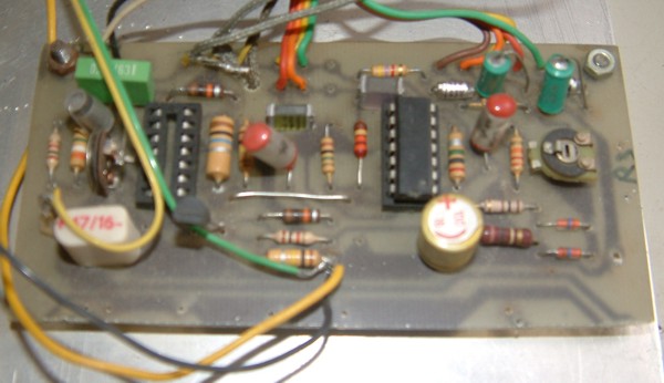 FUNCTION_GENERATOR1.jpg (48599 bytes)